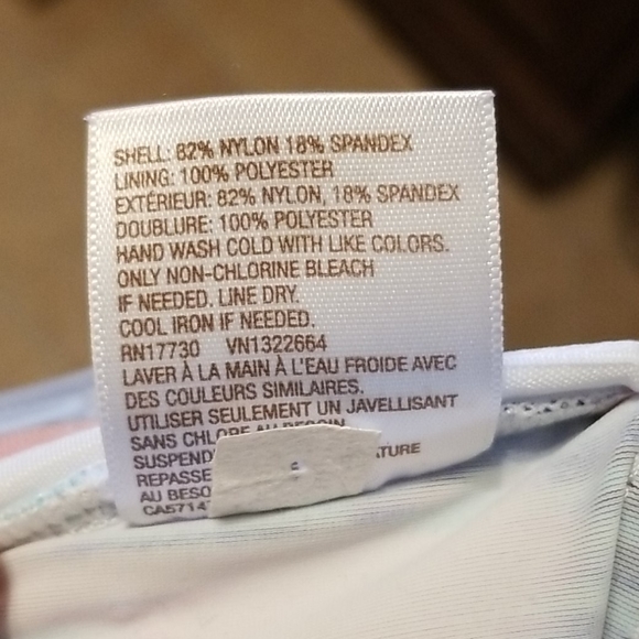 Liz Lange Maternity Swim Top - Picture 5 of 5